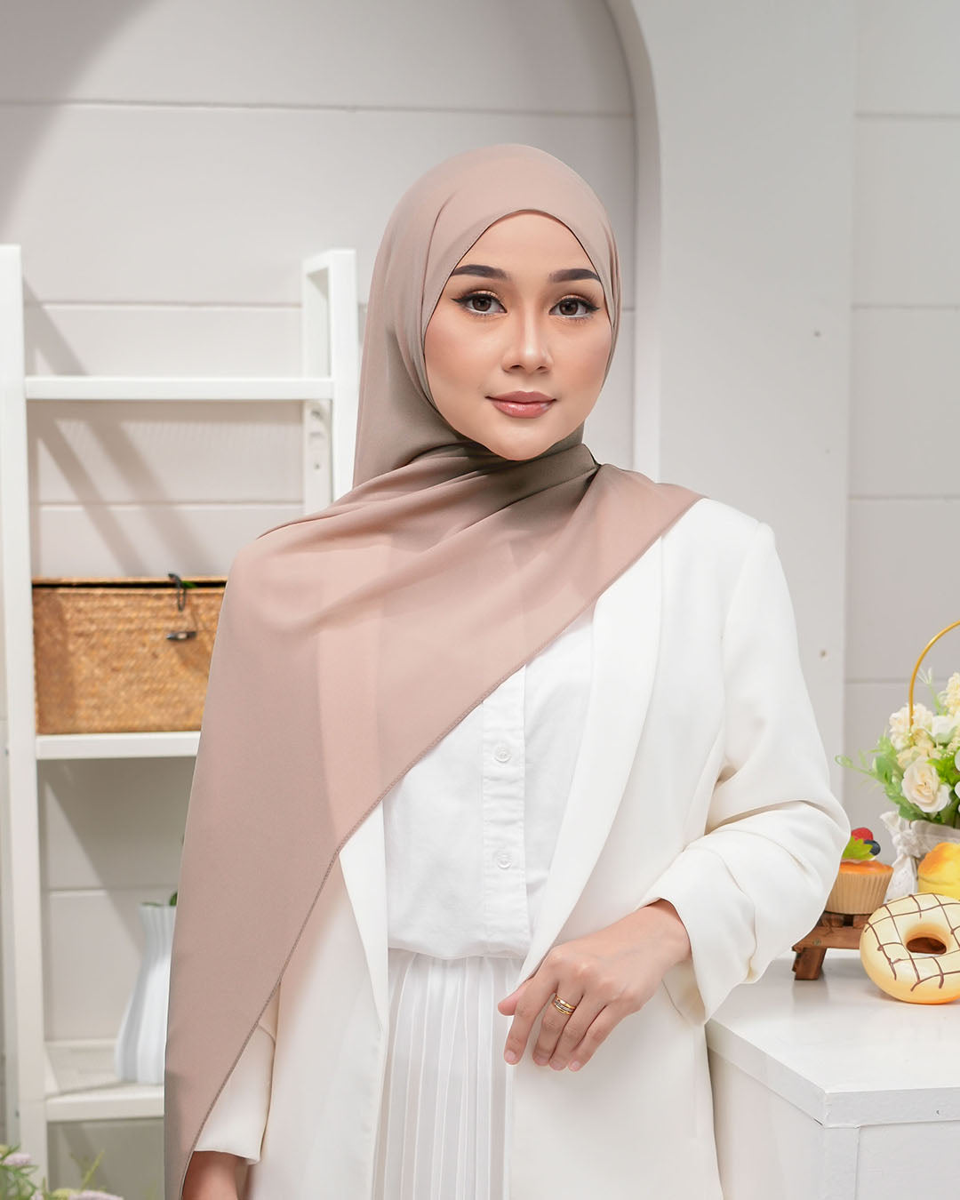 SOFT BROWN