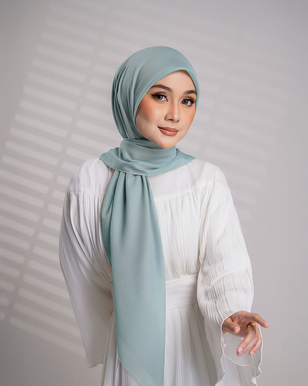 TIFFANY BLUE