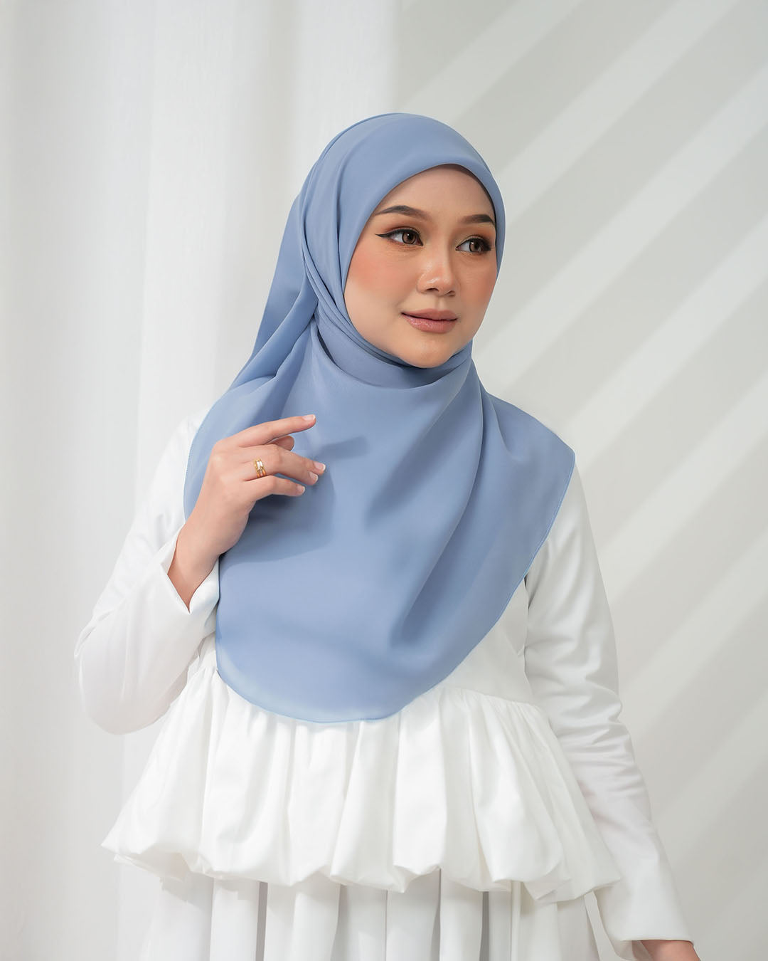 POWDER BLUE
