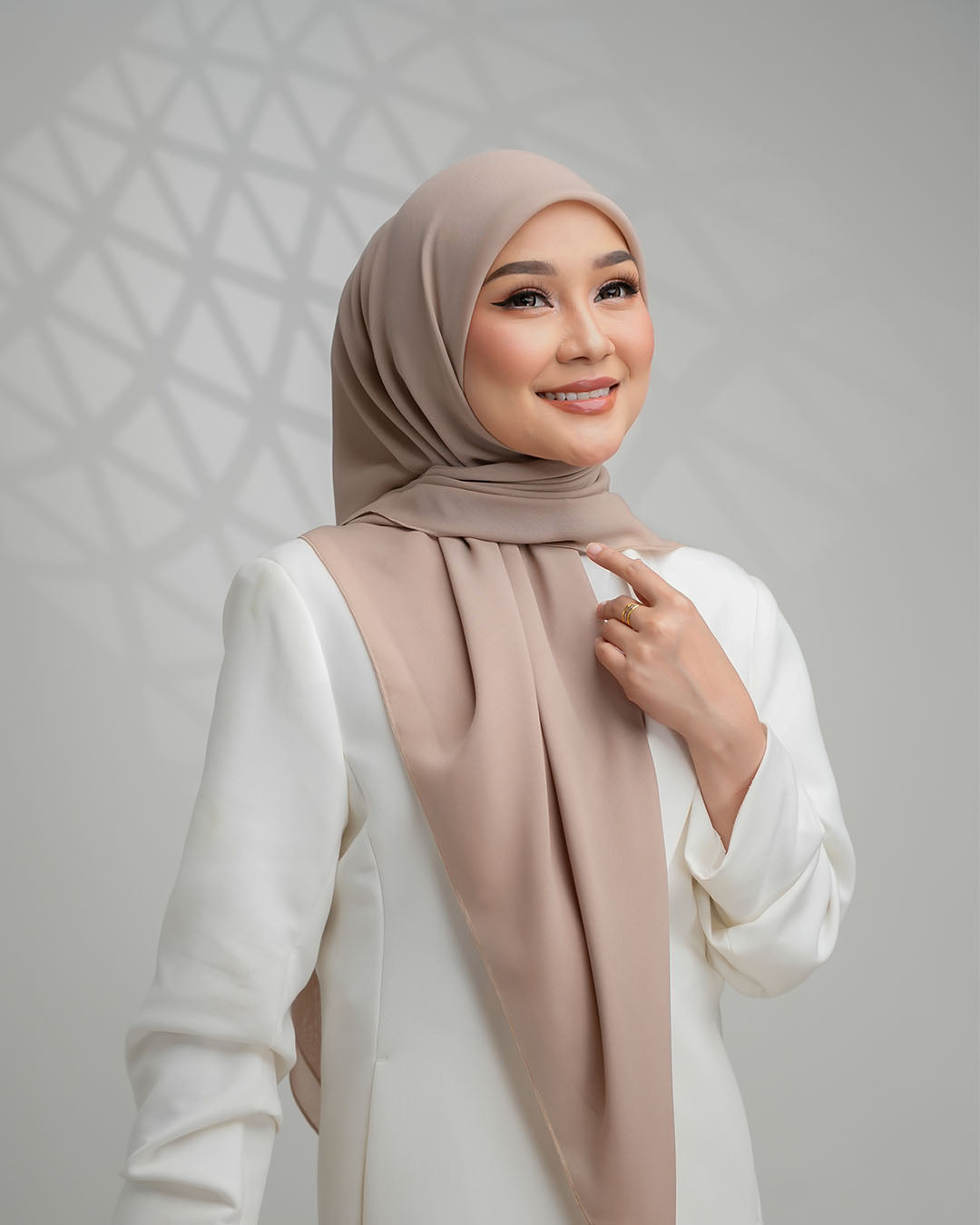 SOFT BROWN