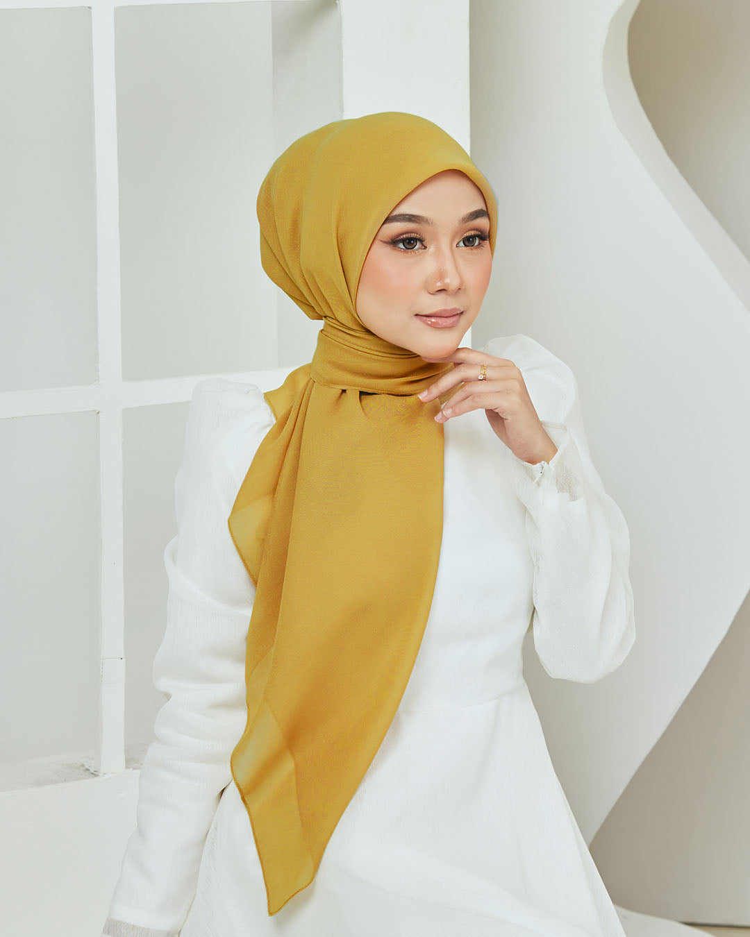 SOFT MUSTARD