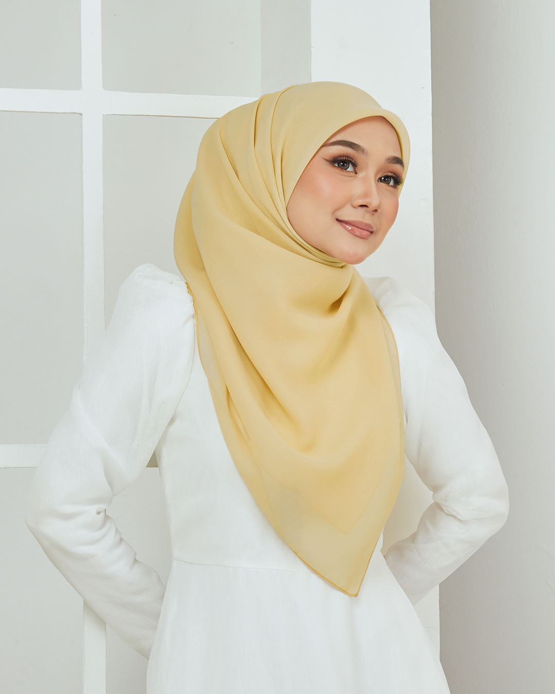 SOFT YELLOW