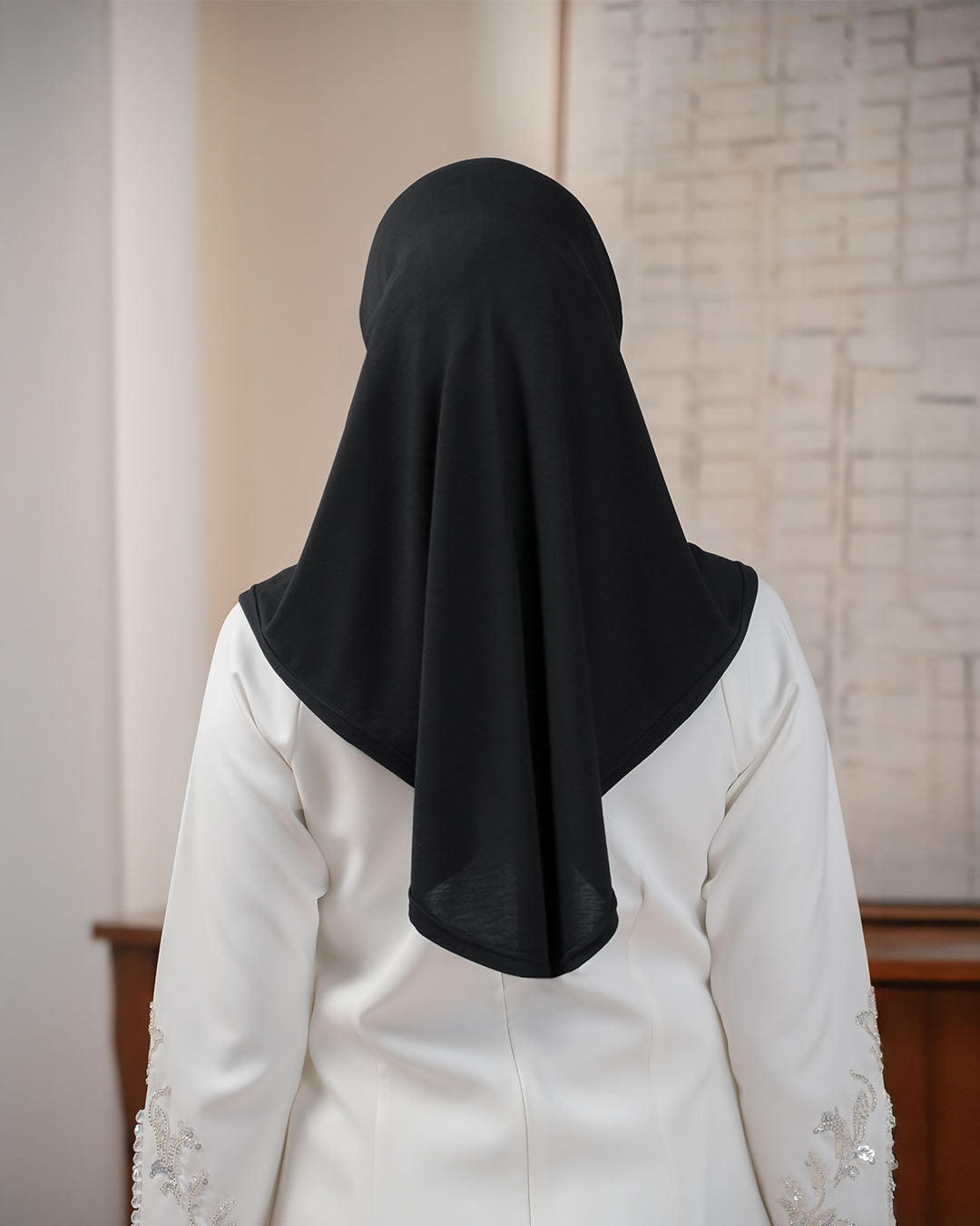 BLACK BIASA